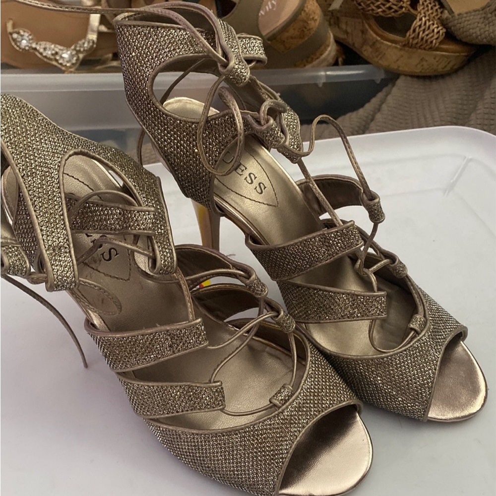 Guess gold heels size 8 1/5